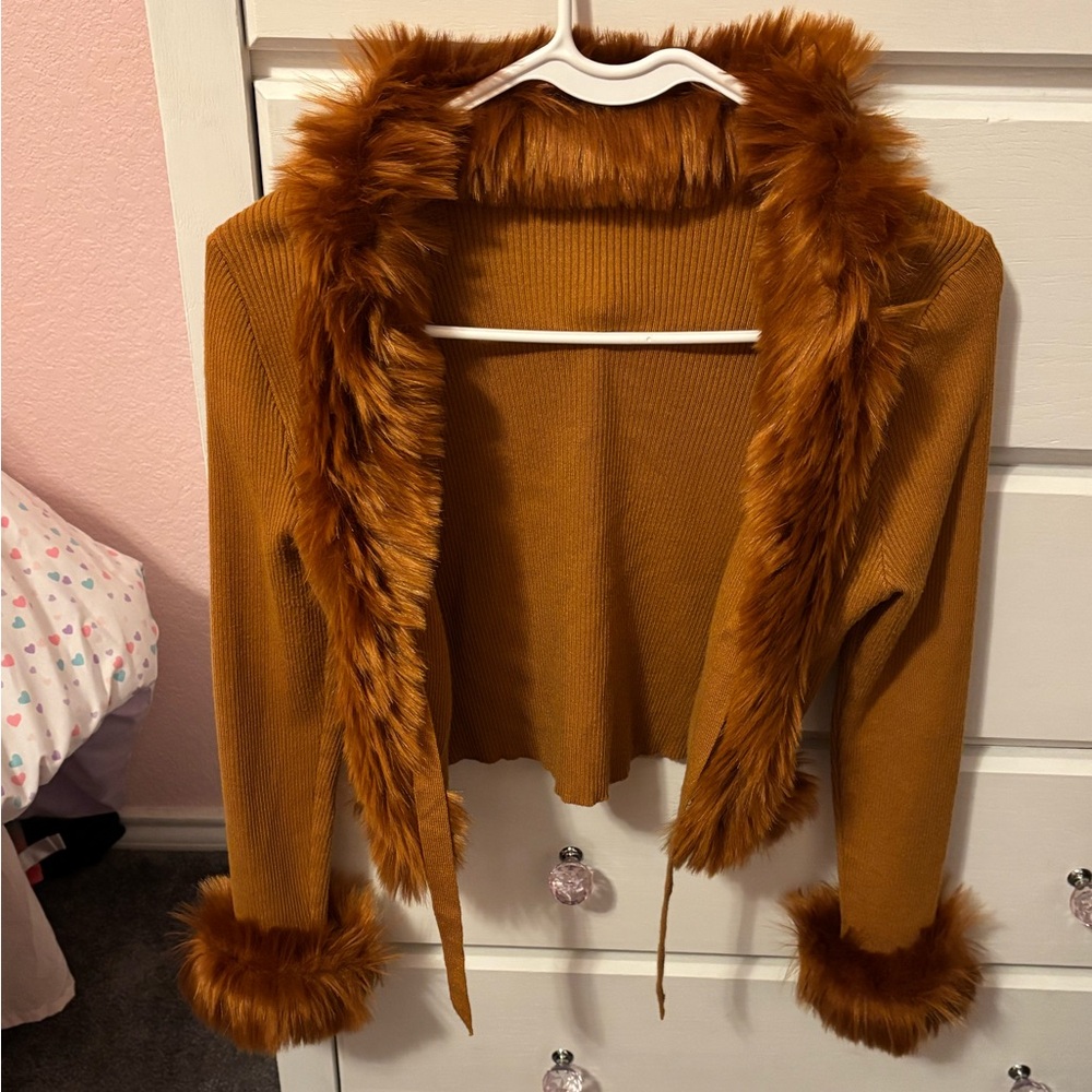 Y2K Fur Collar Shrug